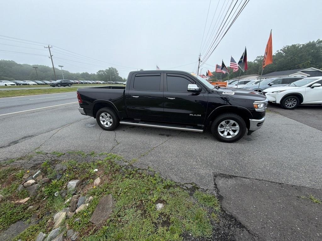RAM 1500 Laramie 4x2 Crew Cab 5'7" Box 2022