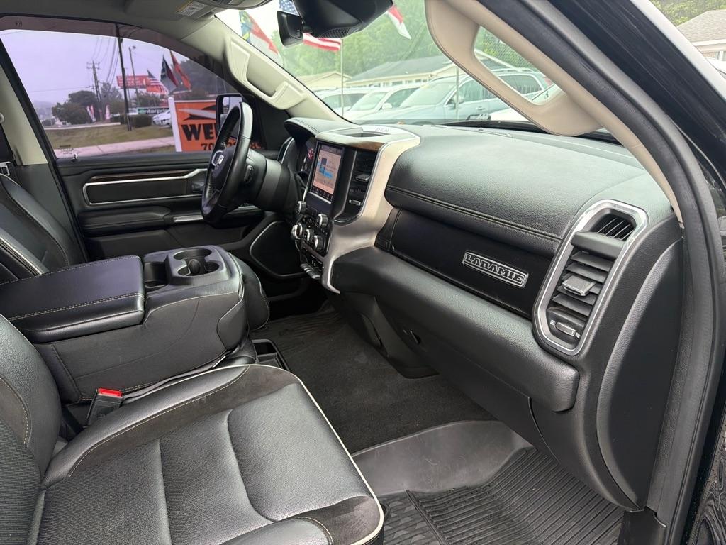 RAM 1500 Laramie 4x2 Crew Cab 5'7" Box 2022