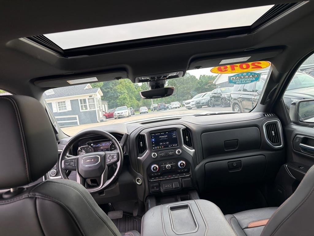 GMC Sierra 1500 4WD Crew Cab 147" AT4 2019