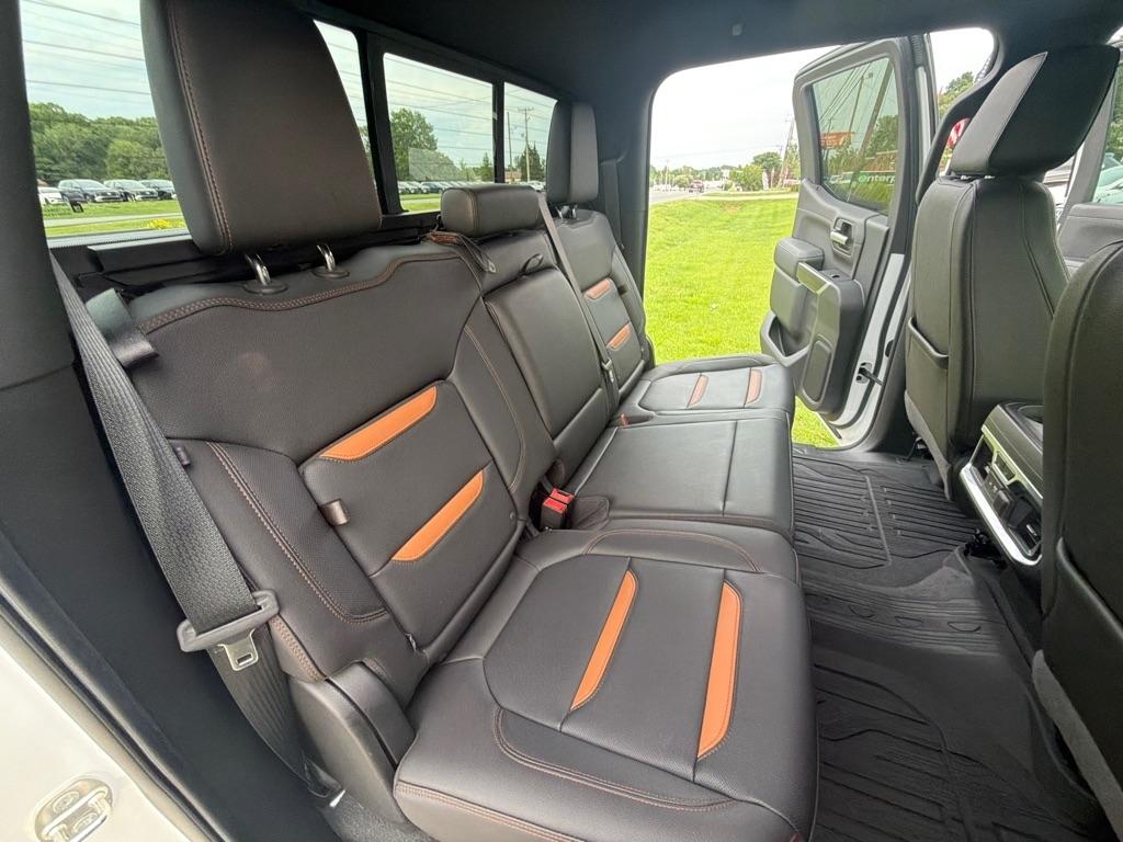 GMC Sierra 1500 4WD Crew Cab 147" AT4 2019