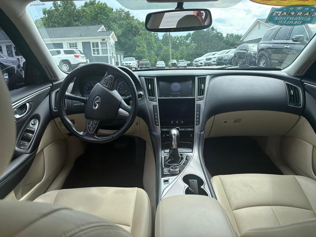 Infiniti Q50 4dr Sdn Premium RWD 2015