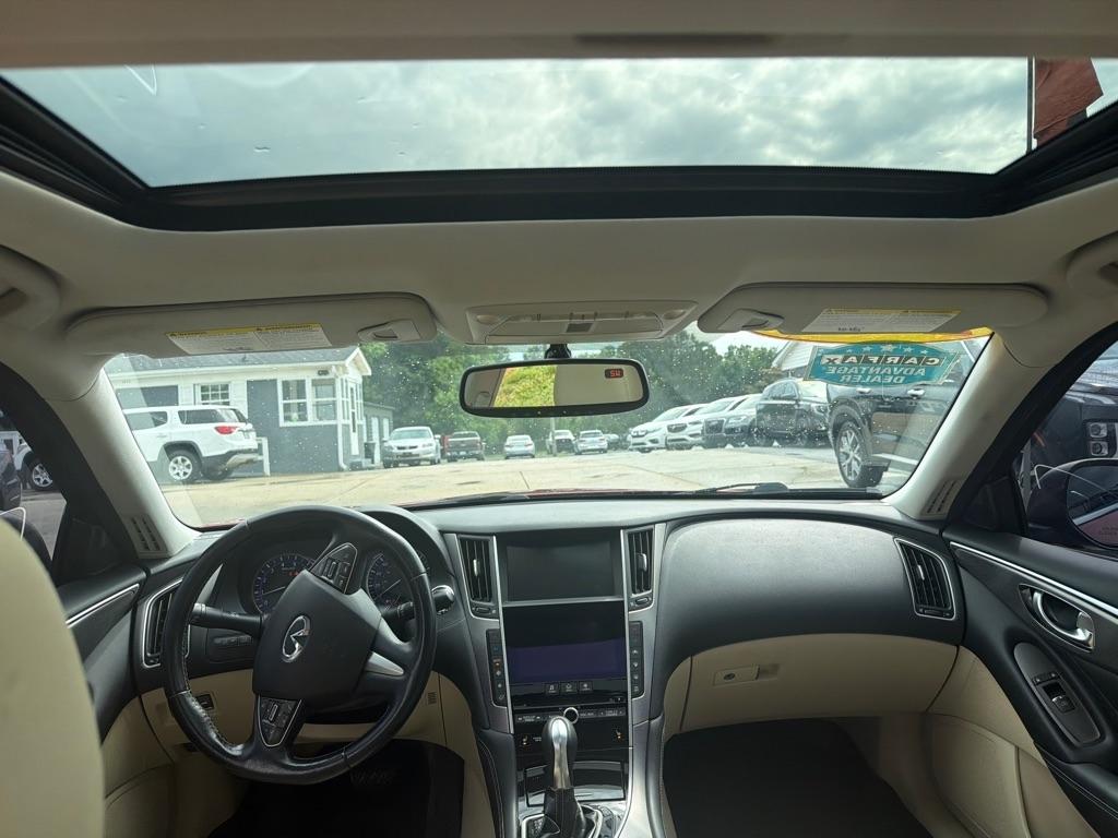Infiniti Q50 4dr Sdn Premium RWD 2015
