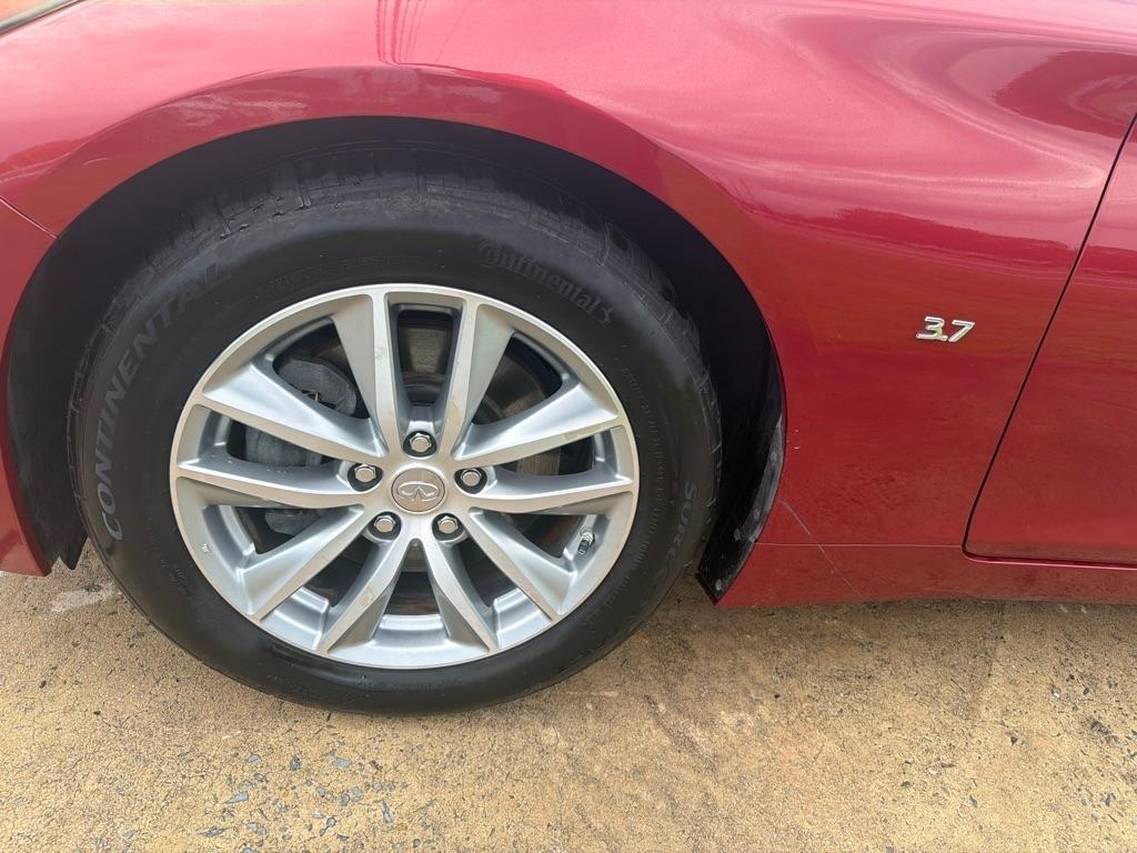 Infiniti Q50 4dr Sdn Premium RWD 2015