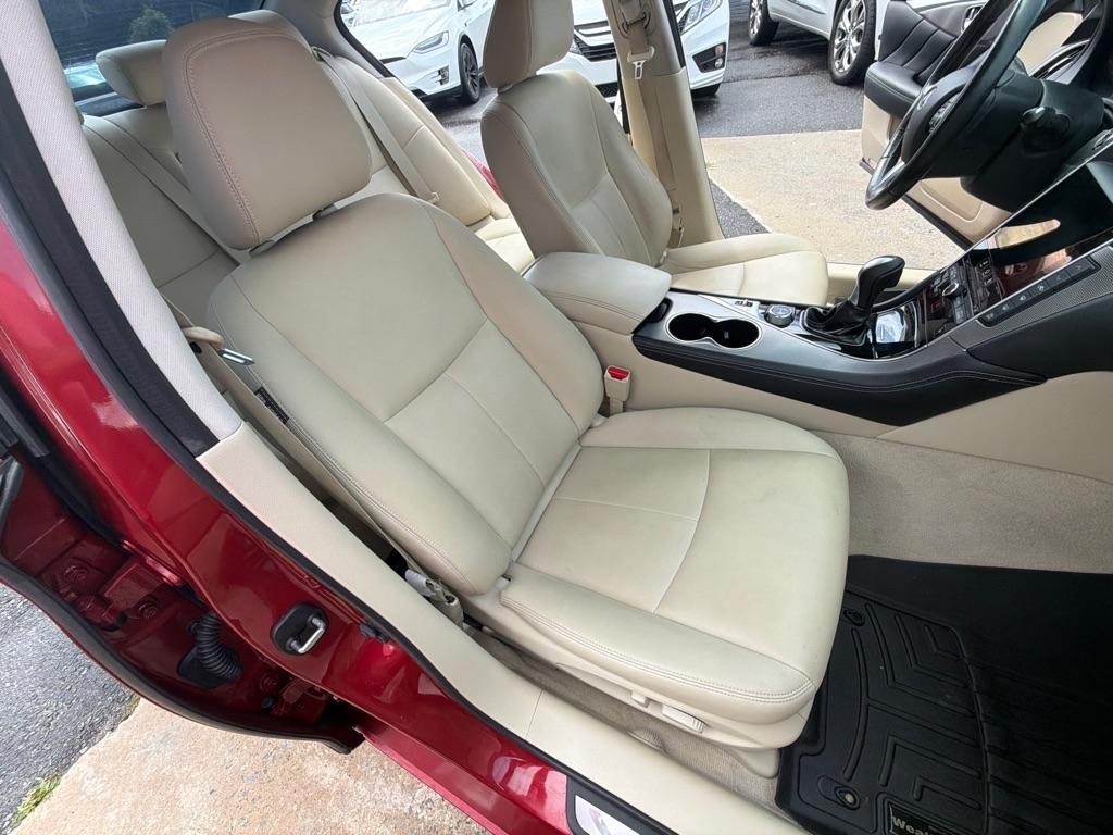 Infiniti Q50 4dr Sdn Premium RWD 2015