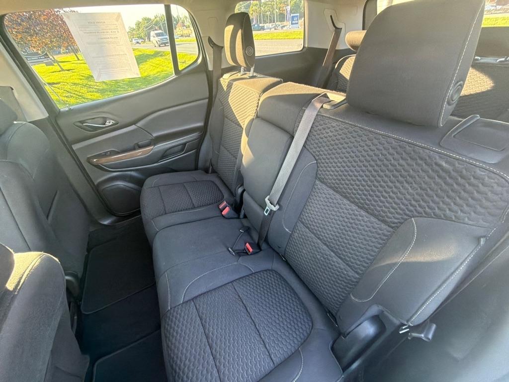 GMC Acadia FWD 4dr SLE w/SLE-1 2019