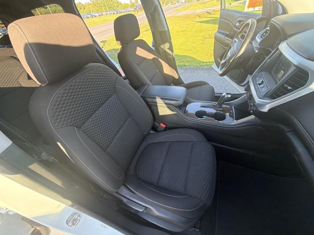 GMC Acadia FWD 4dr SLE w/SLE-1 2019