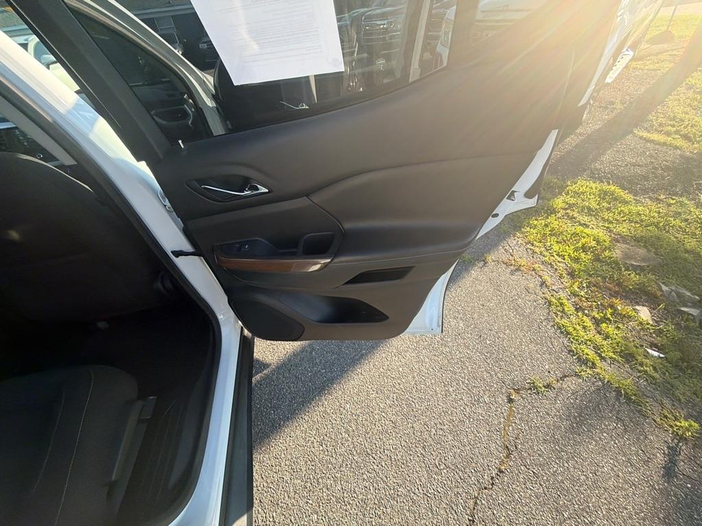 GMC Acadia FWD 4dr SLE w/SLE-1 2019