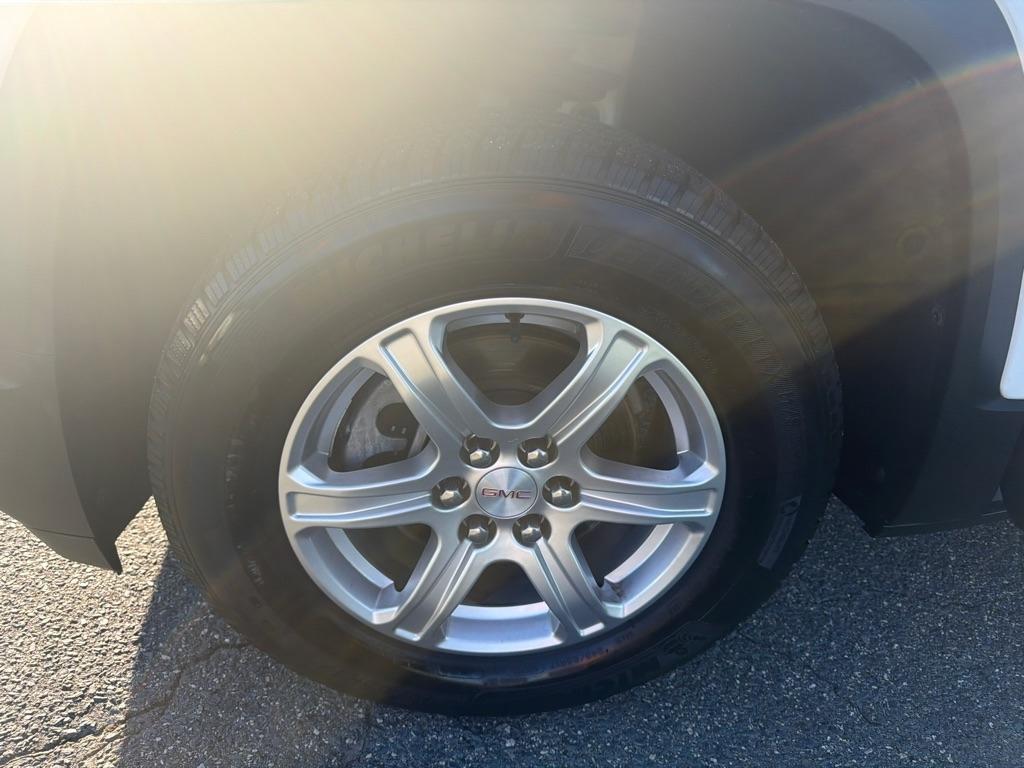 GMC Acadia FWD 4dr SLE w/SLE-1 2019
