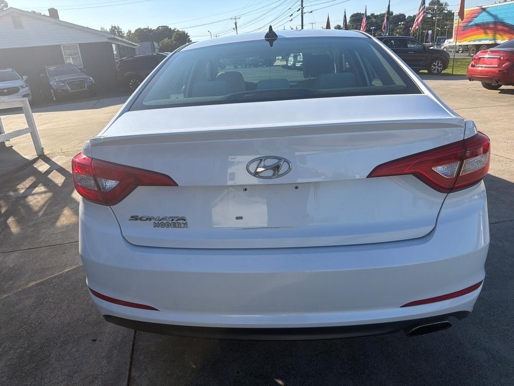 Hyundai Sonata 4dr Sdn 2.4L SE PZEV 2015