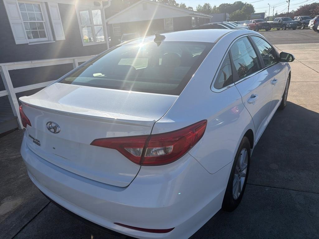 Hyundai Sonata 4dr Sdn 2.4L SE PZEV 2015