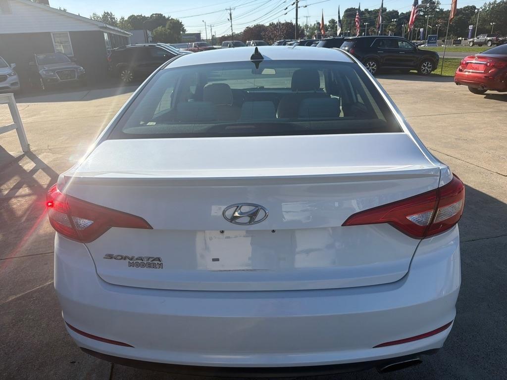 Hyundai Sonata 4dr Sdn 2.4L SE PZEV 2015