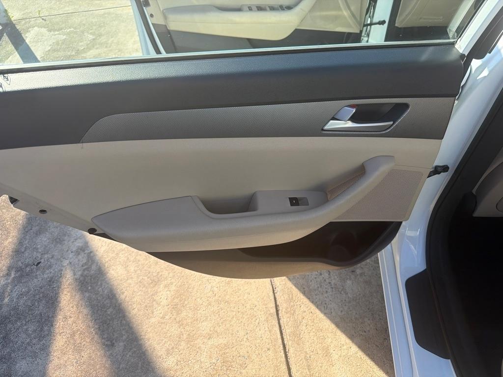 Hyundai Sonata 4dr Sdn 2.4L SE PZEV 2015