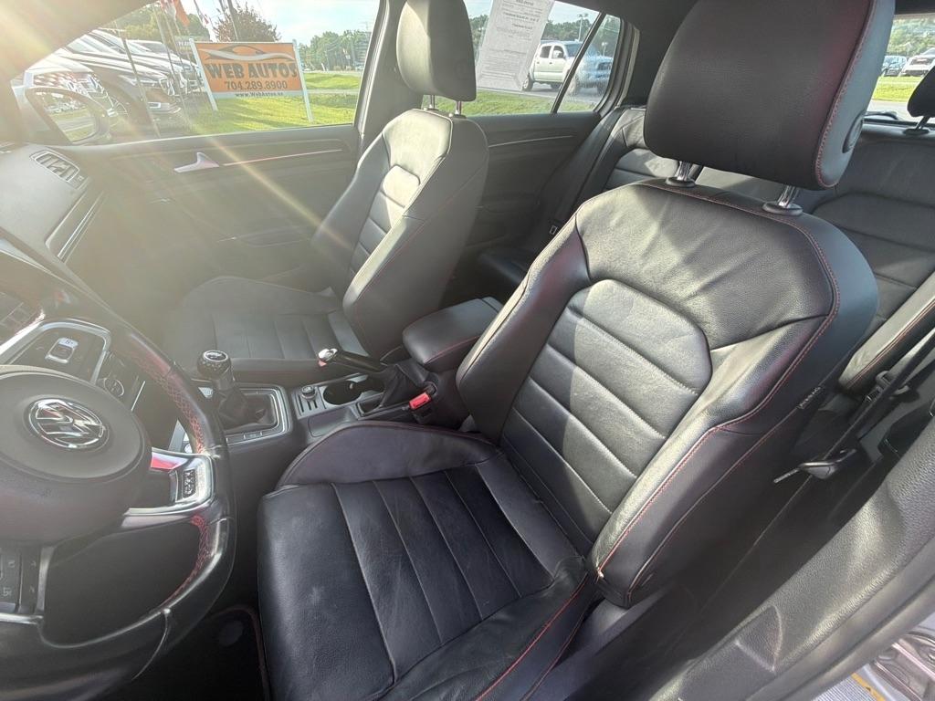 Volkswagen Golf GTI 4dr HB Man S w/Performance Pkg 2015