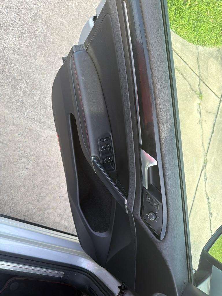 Volkswagen Golf GTI 4dr HB Man S w/Performance Pkg 2015