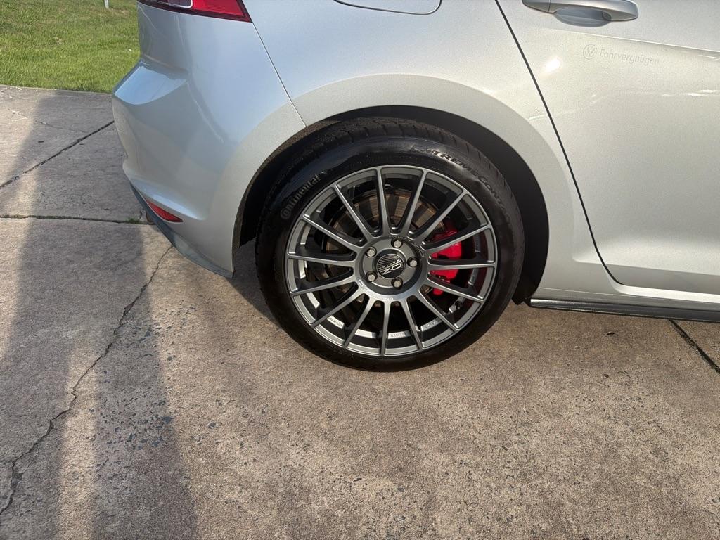 Volkswagen Golf GTI 4dr HB Man S w/Performance Pkg 2015