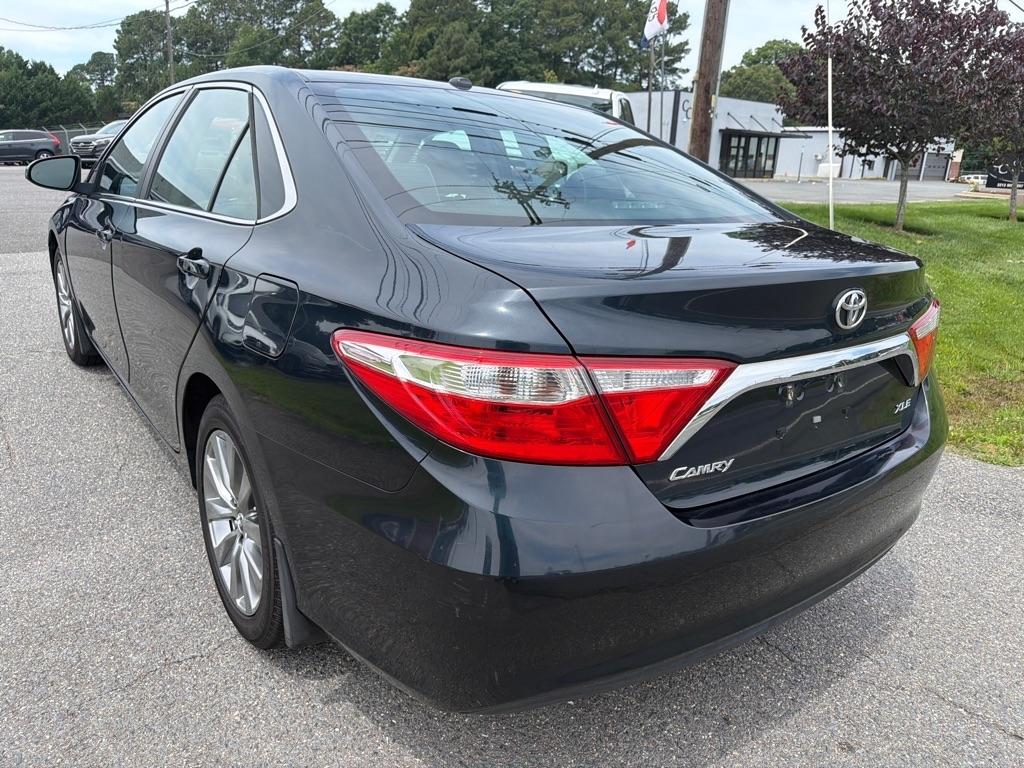Toyota Camry XLE Auto (Natl) 2017