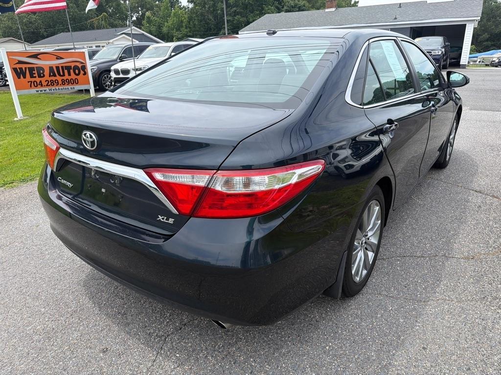 Toyota Camry XLE Auto (Natl) 2017