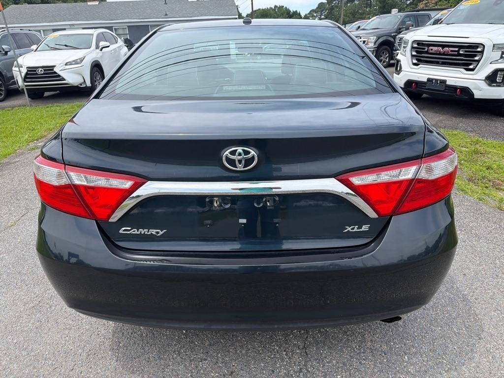 Toyota Camry XLE Auto (Natl) 2017