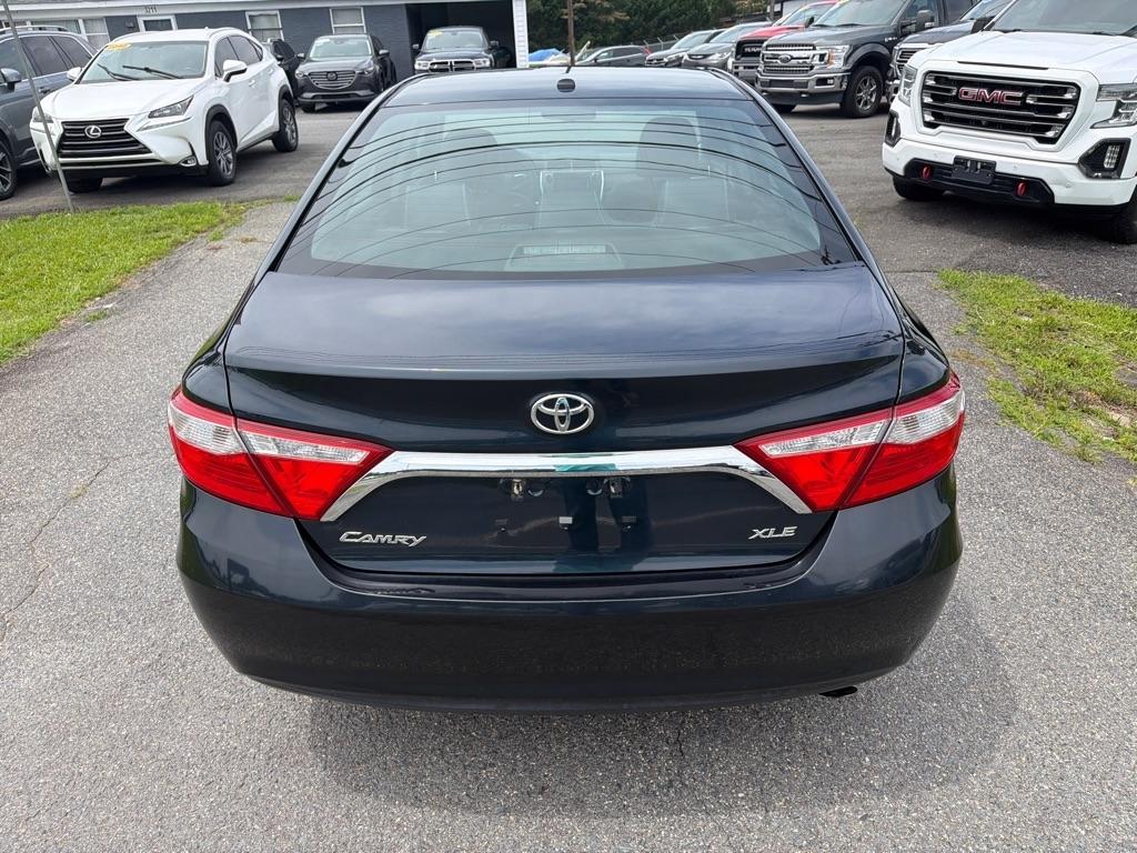 Toyota Camry XLE Auto (Natl) 2017