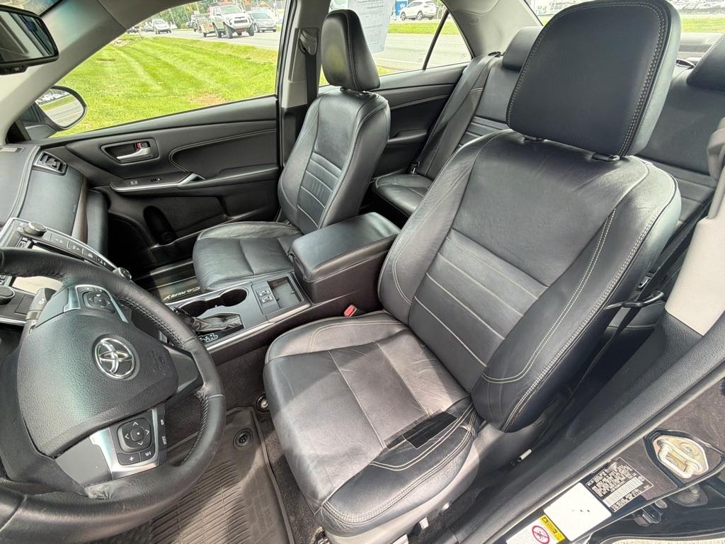 Toyota Camry XLE Auto (Natl) 2017