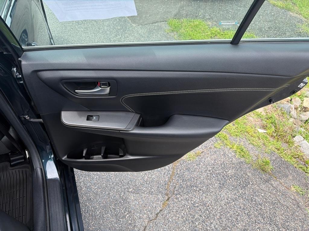 Toyota Camry XLE Auto (Natl) 2017