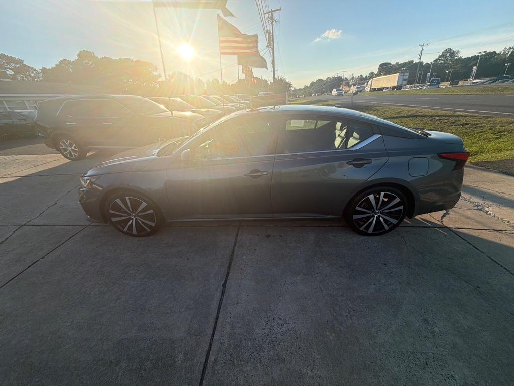 Nissan Altima 2.5 SR Sedan 2019