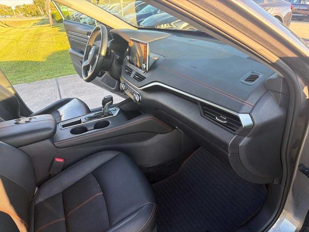 Nissan Altima 2.5 SR Sedan 2019