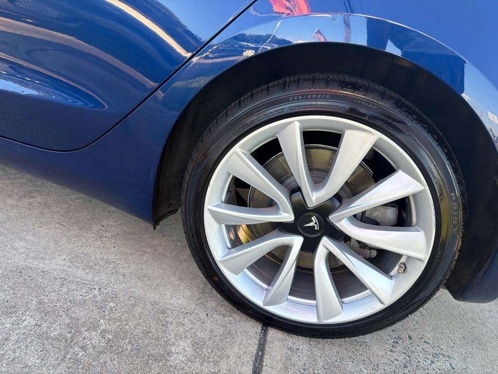 Tesla Model 3 Mid Range RWD *Ltd Avail* 2019