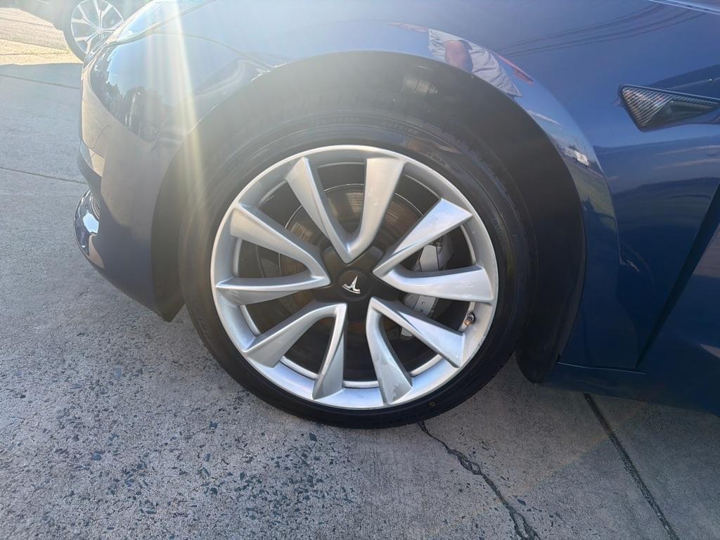 Tesla Model 3 Mid Range RWD *Ltd Avail* 2019