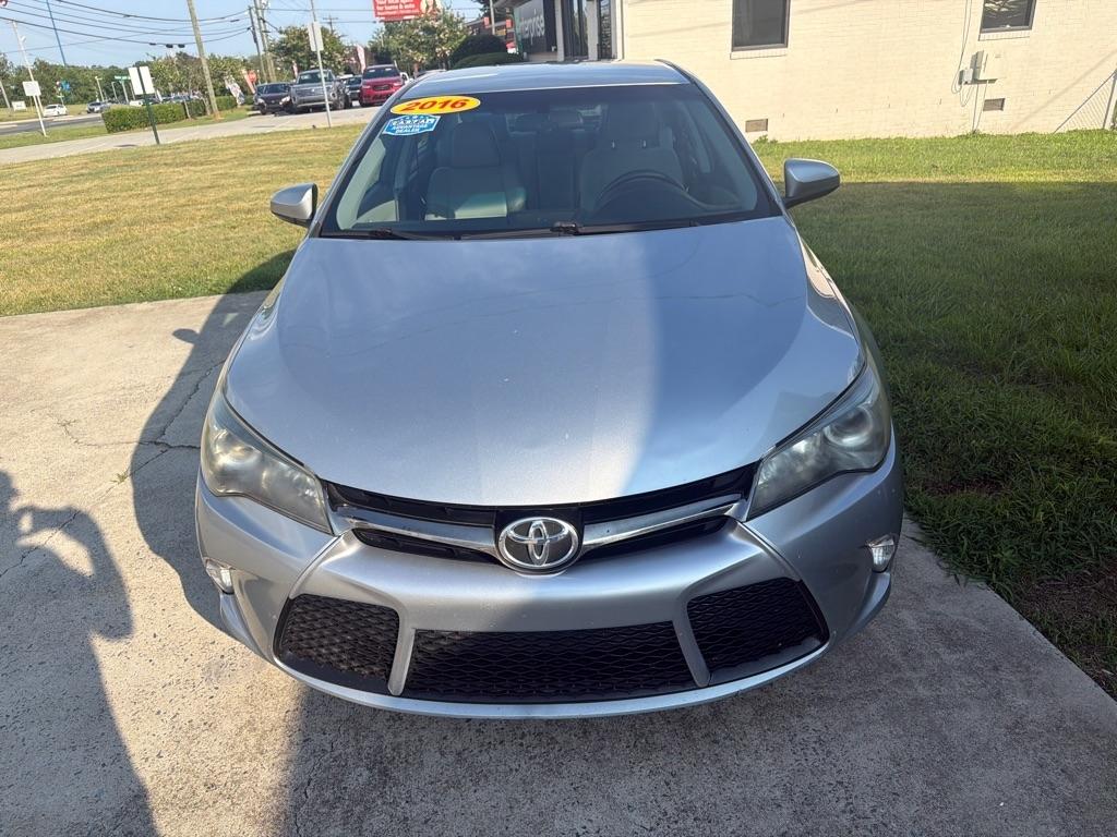 Toyota Camry 4dr Sdn I4 Auto SE w/Special Edition Pkg (Natl) 2016