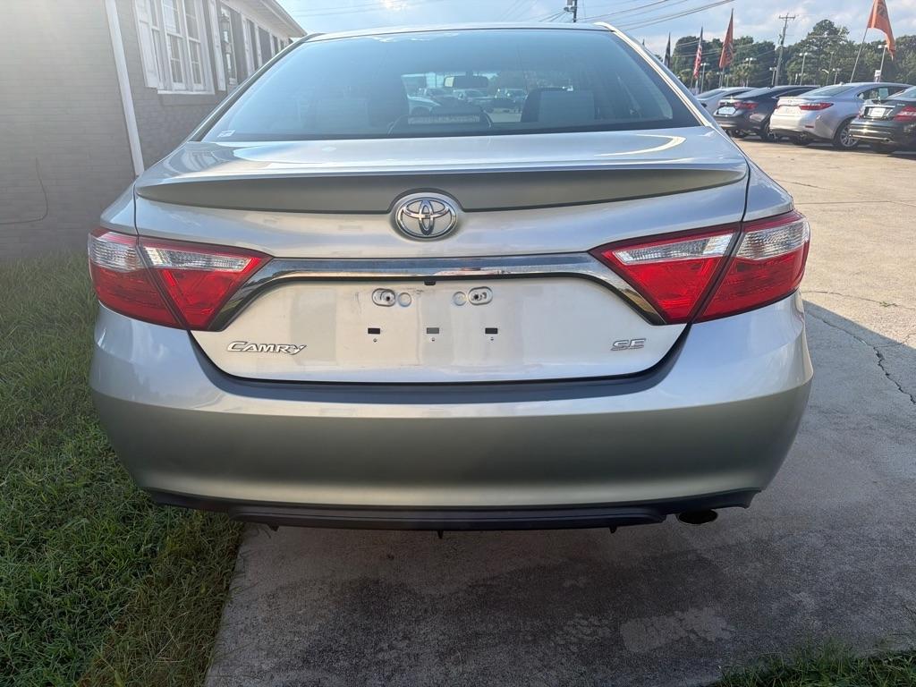 Toyota Camry 4dr Sdn I4 Auto SE w/Special Edition Pkg (Natl) 2016