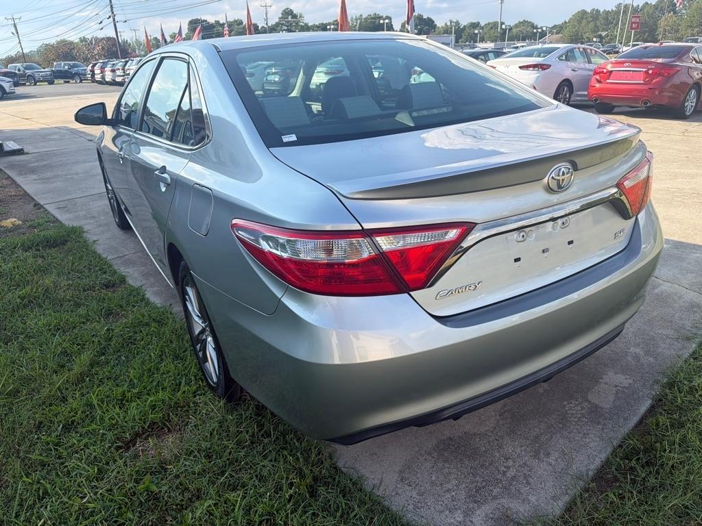 Toyota Camry 4dr Sdn I4 Auto SE w/Special Edition Pkg (Natl) 2016