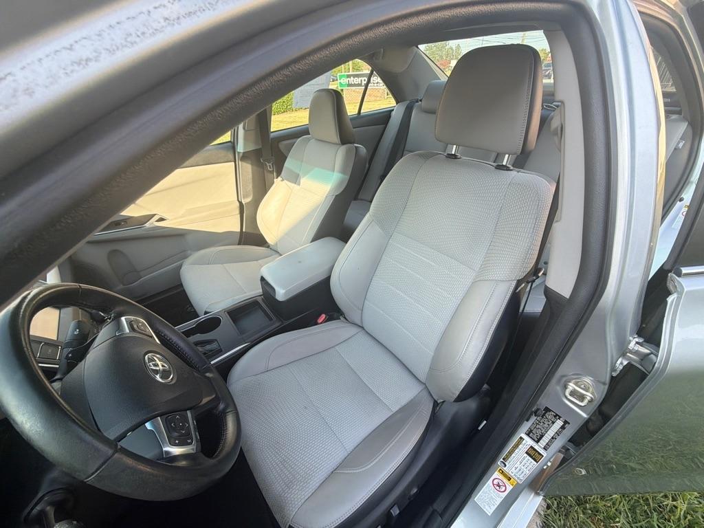 Toyota Camry 4dr Sdn I4 Auto SE w/Special Edition Pkg (Natl) 2016