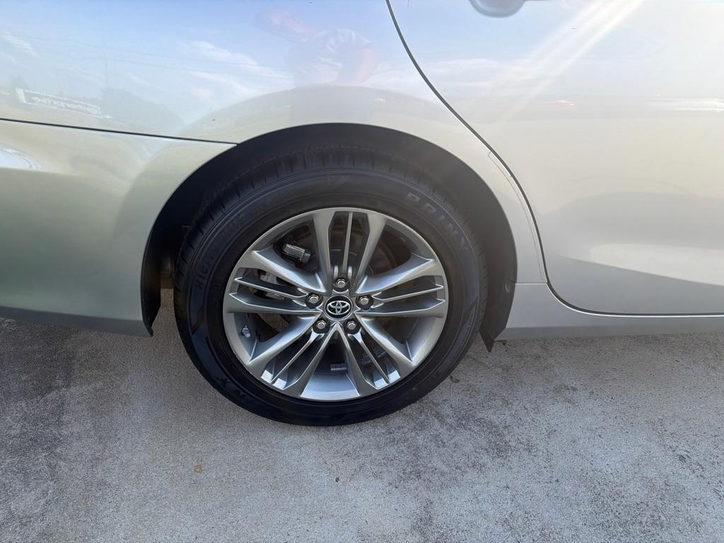 Toyota Camry 4dr Sdn I4 Auto SE w/Special Edition Pkg (Natl) 2016