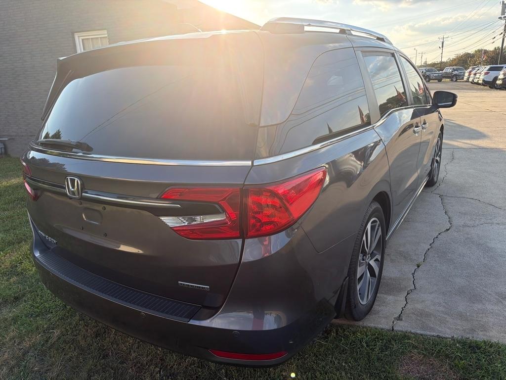 Honda Odyssey Touring Auto 2021