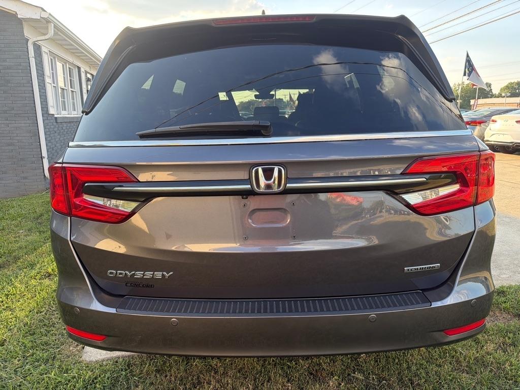 Honda Odyssey Touring Auto 2021