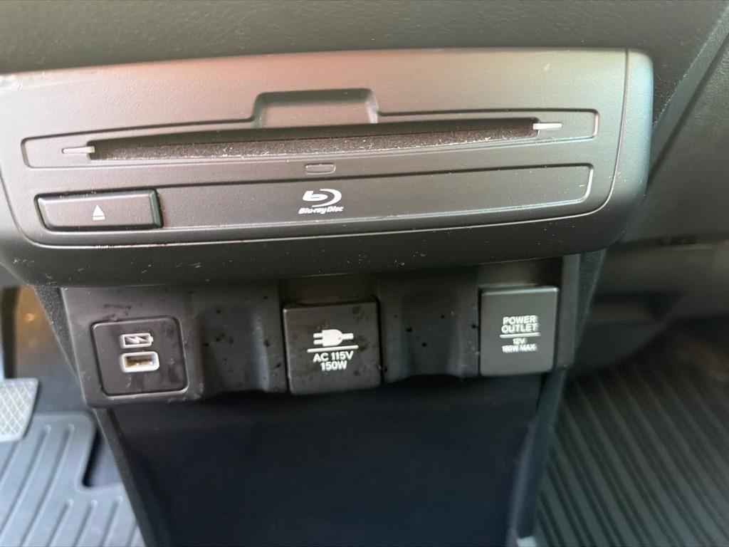 Honda Odyssey Touring Auto 2021
