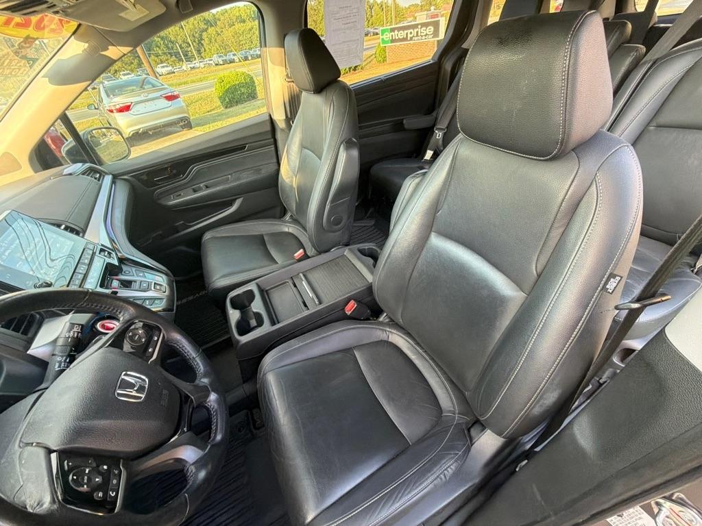 Honda Odyssey Touring Auto 2021