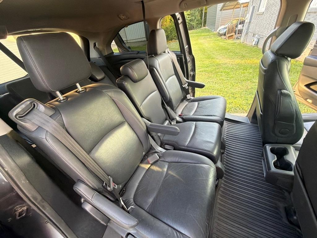 Honda Odyssey Touring Auto 2021