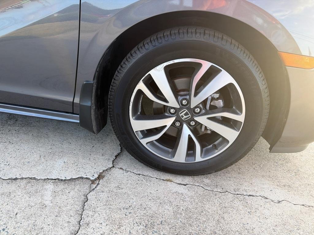 Honda Odyssey Touring Auto 2021
