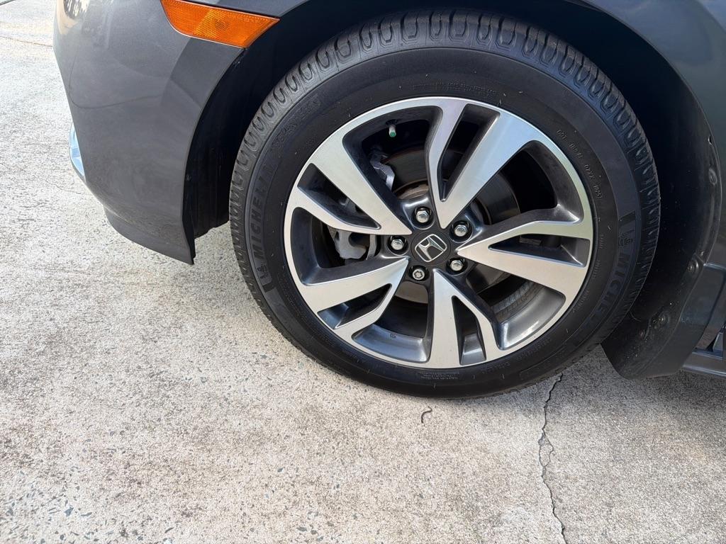 Honda Odyssey Touring Auto 2021