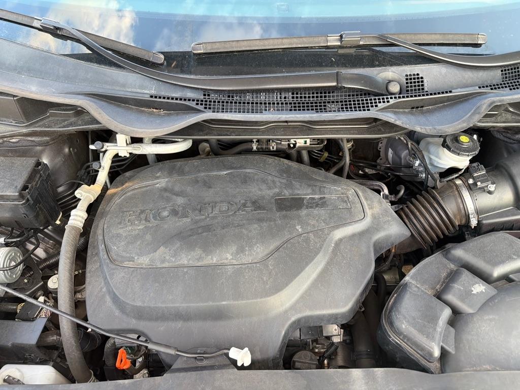 Honda Odyssey Touring Auto 2021