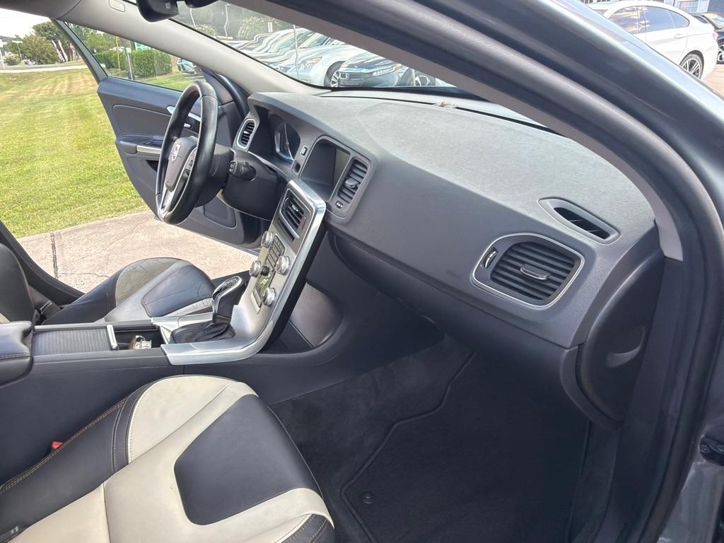 Volvo V60 Cross Country T5 AWD 2017