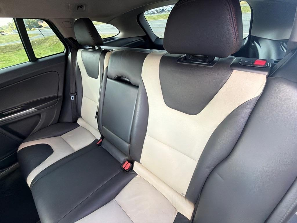 Volvo V60 Cross Country T5 AWD 2017