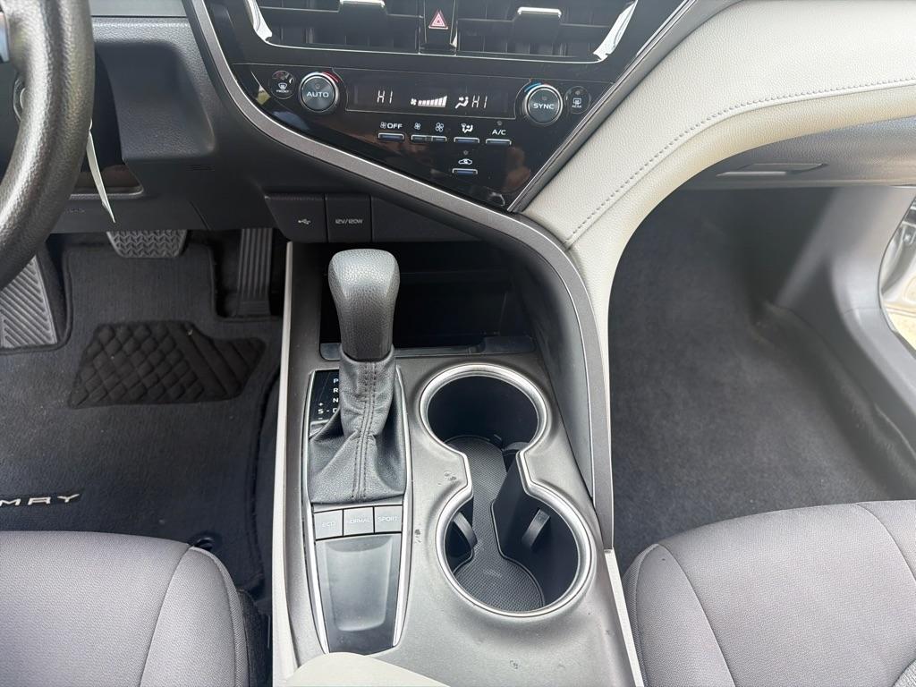 Toyota Camry LE Auto (Natl) 2024