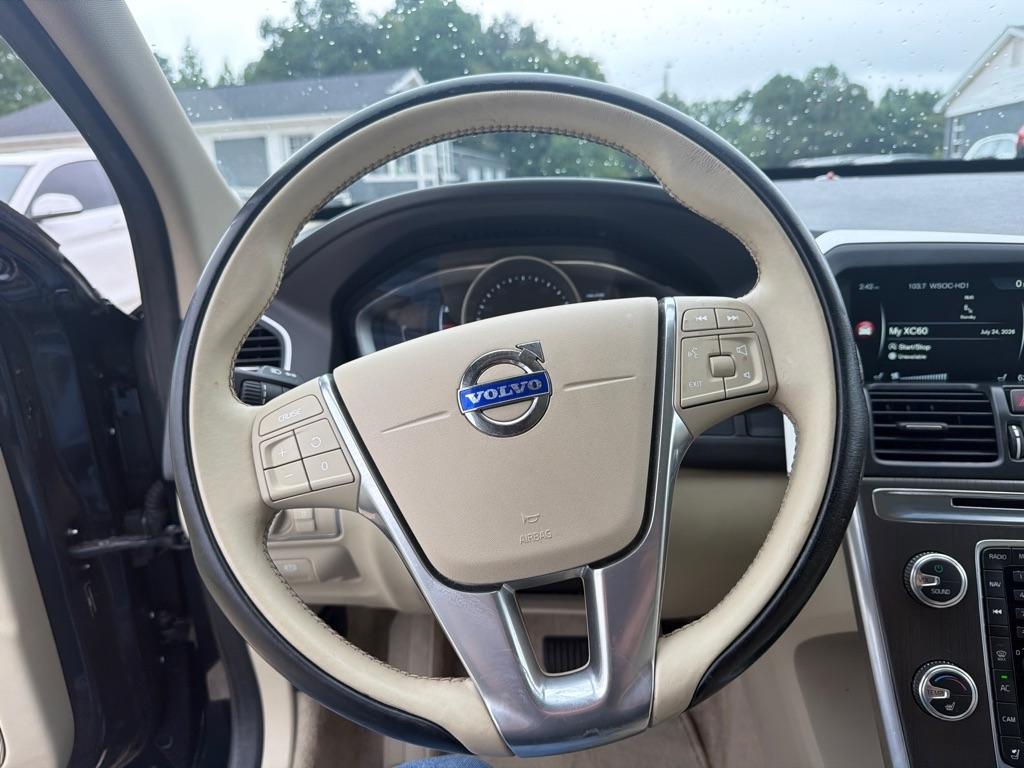 Volvo XC60 FWD 4dr T5 Drive-E Premier 2016