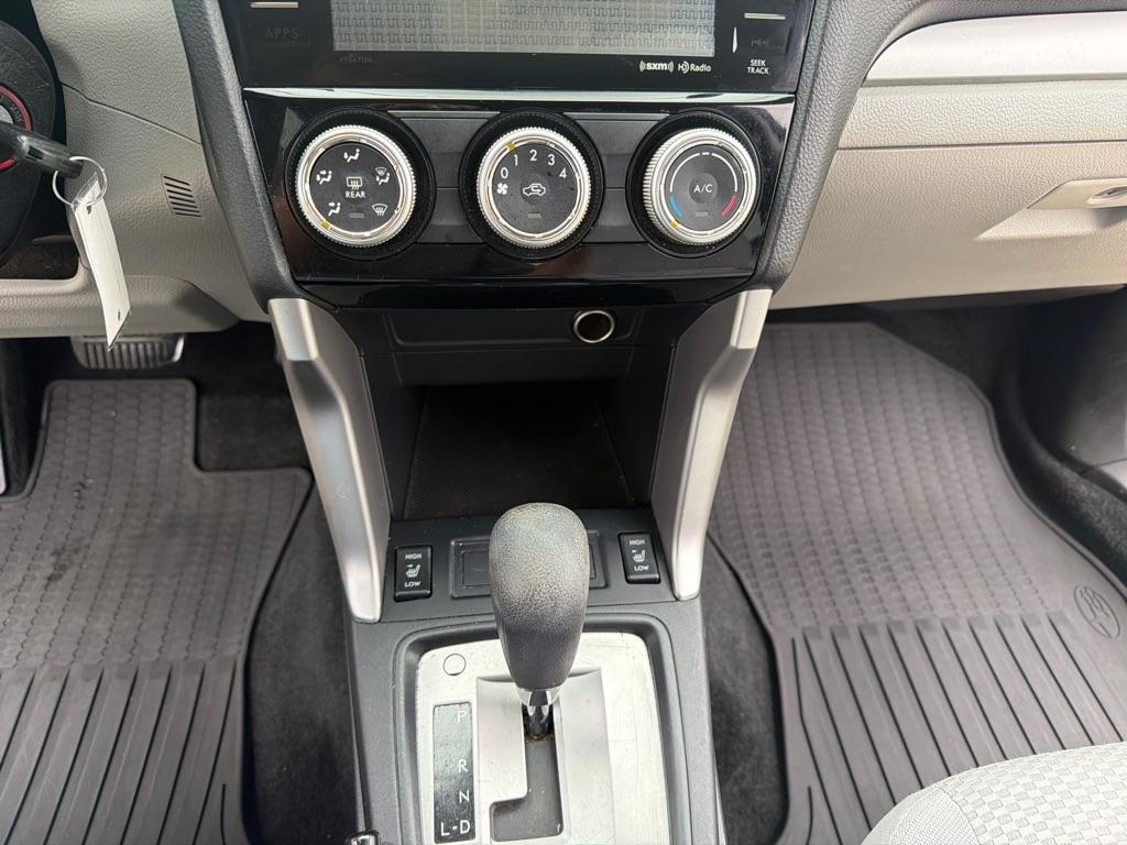Subaru Forester 4dr CVT 2.5i Premium PZEV 2016