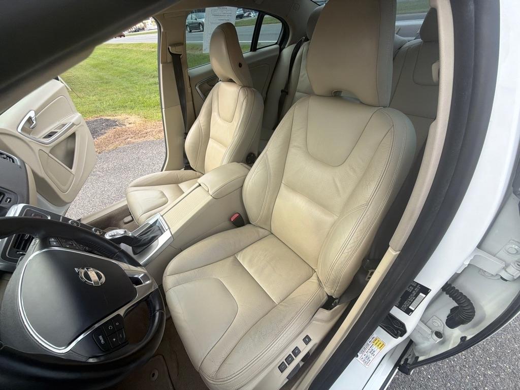 Volvo S60 4dr Sdn T5 FWD 2013