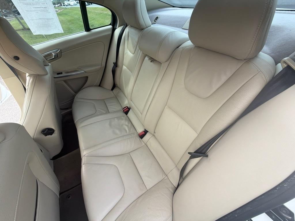 Volvo S60 4dr Sdn T5 FWD 2013