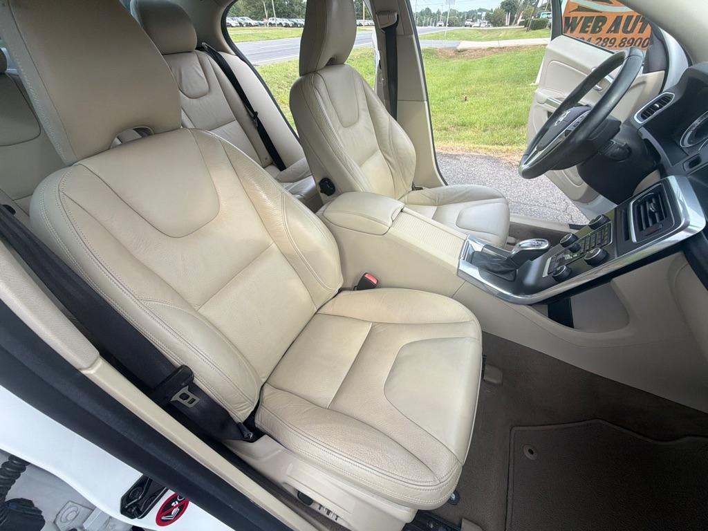 Volvo S60 4dr Sdn T5 FWD 2013